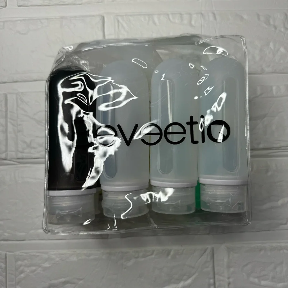 New Travel Kit 17pc Black&White, Beveetio